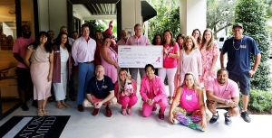 All DU with Robyn President of Friends in Pink